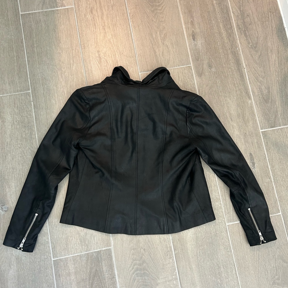 Leather jacket - Picture 6 of 7